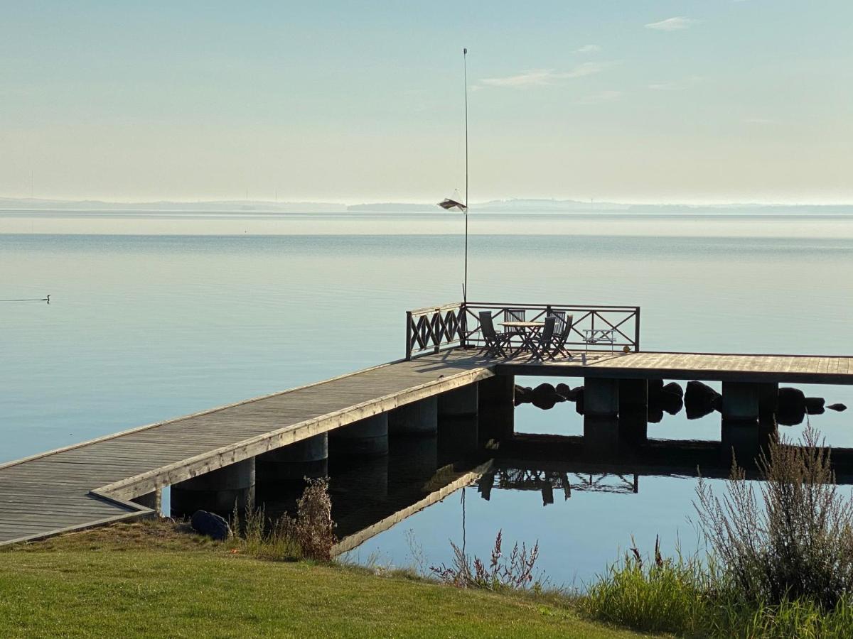 Stylish Lake View House Vadstena Extérieur photo